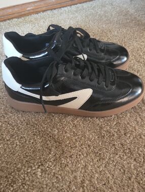 Dolce Vita Valet Sneakers